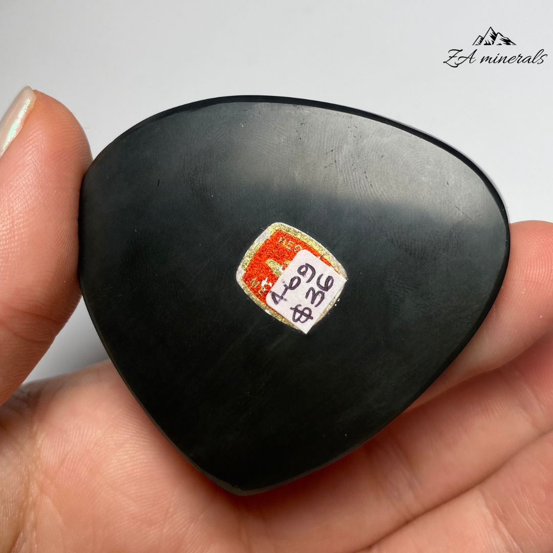 Polished Rainbow Obsidian Heart 0.046kg IL19