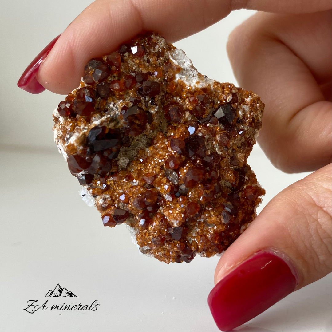 Spessartine Garnet & Feldspar 0.033kg