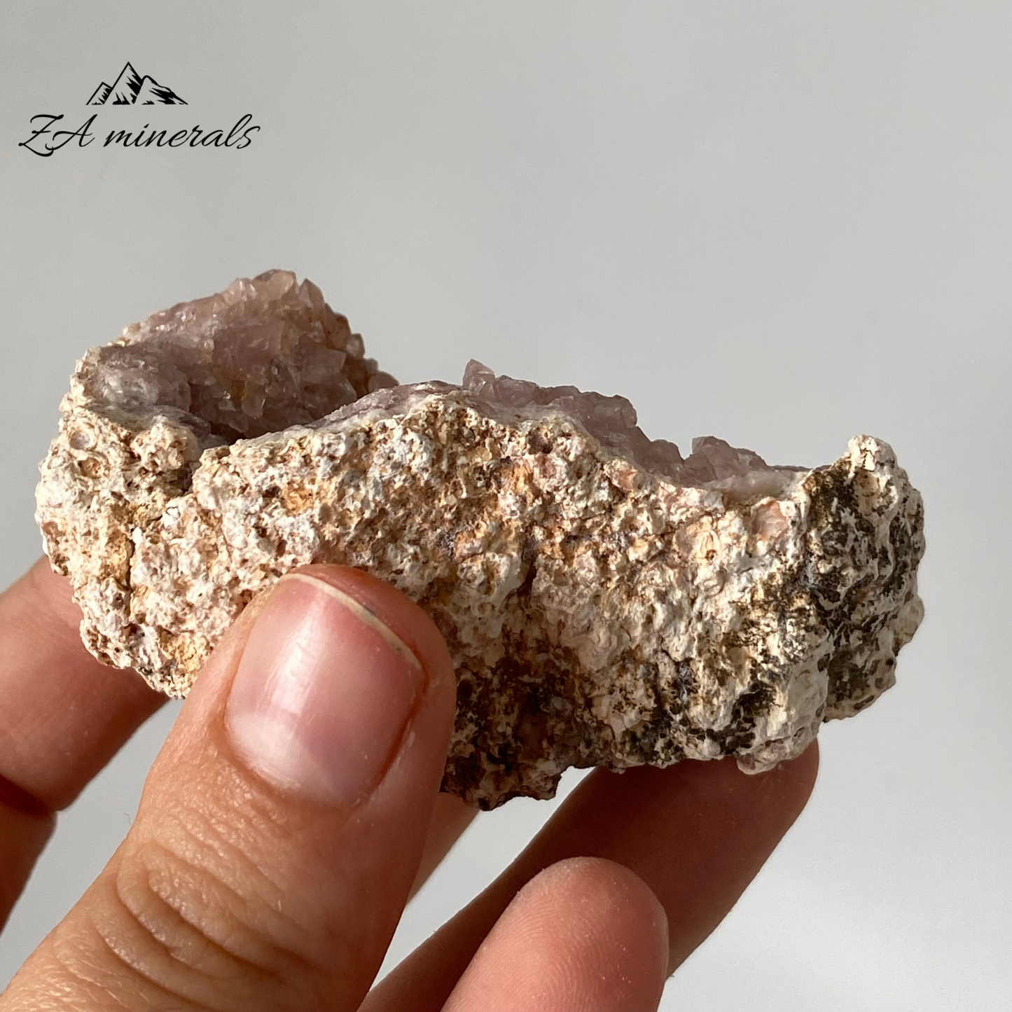 Pink Amethyst Geode 0.081kg IJ24