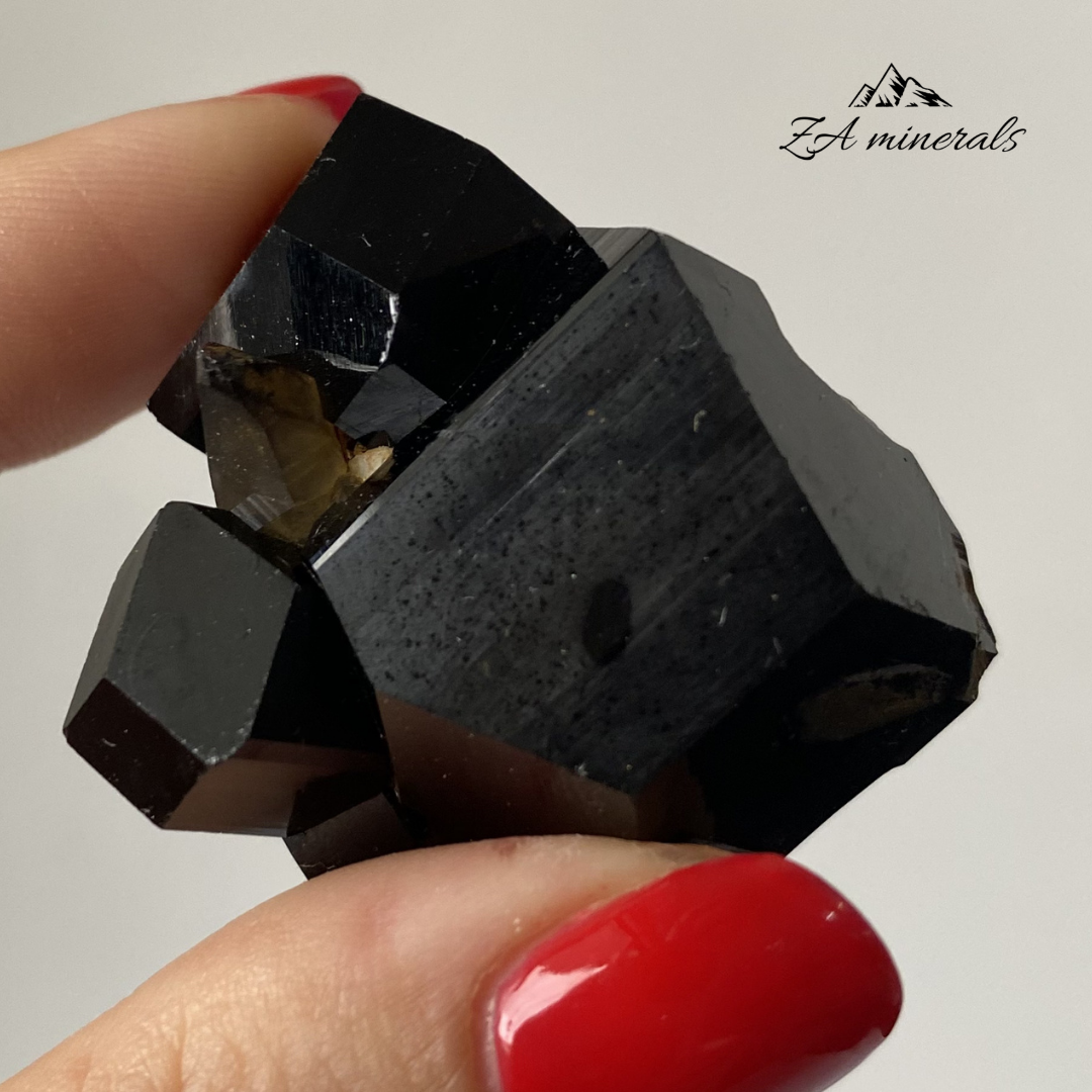 Black Tourmaline (Schorl) 0.037kg IY3