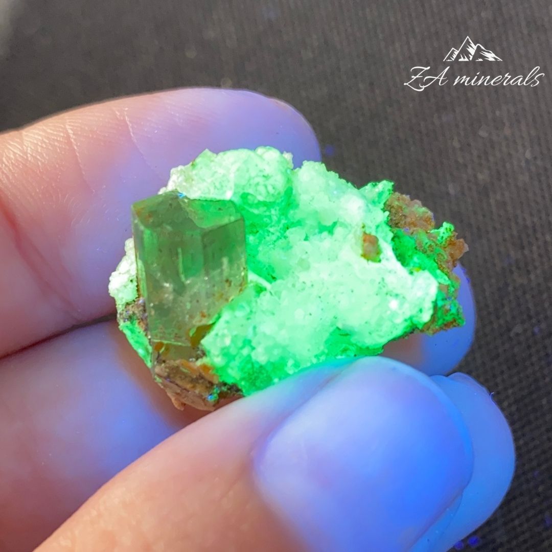 Aquamarine Hyalite (Opal-AN) 0.005kg IZ7