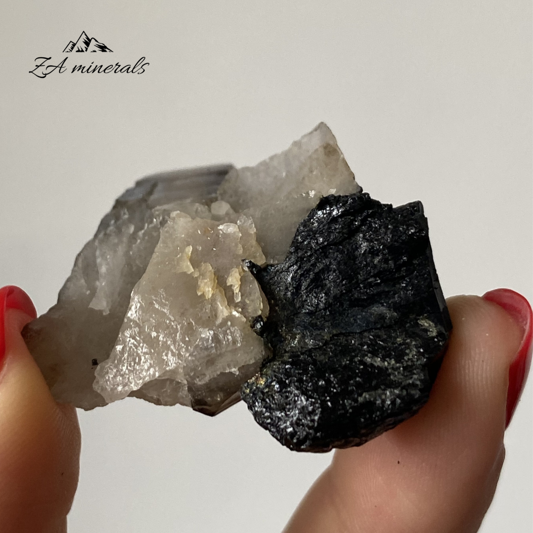 Black Tourmaline Smoky Quartz 0.021kg IY8