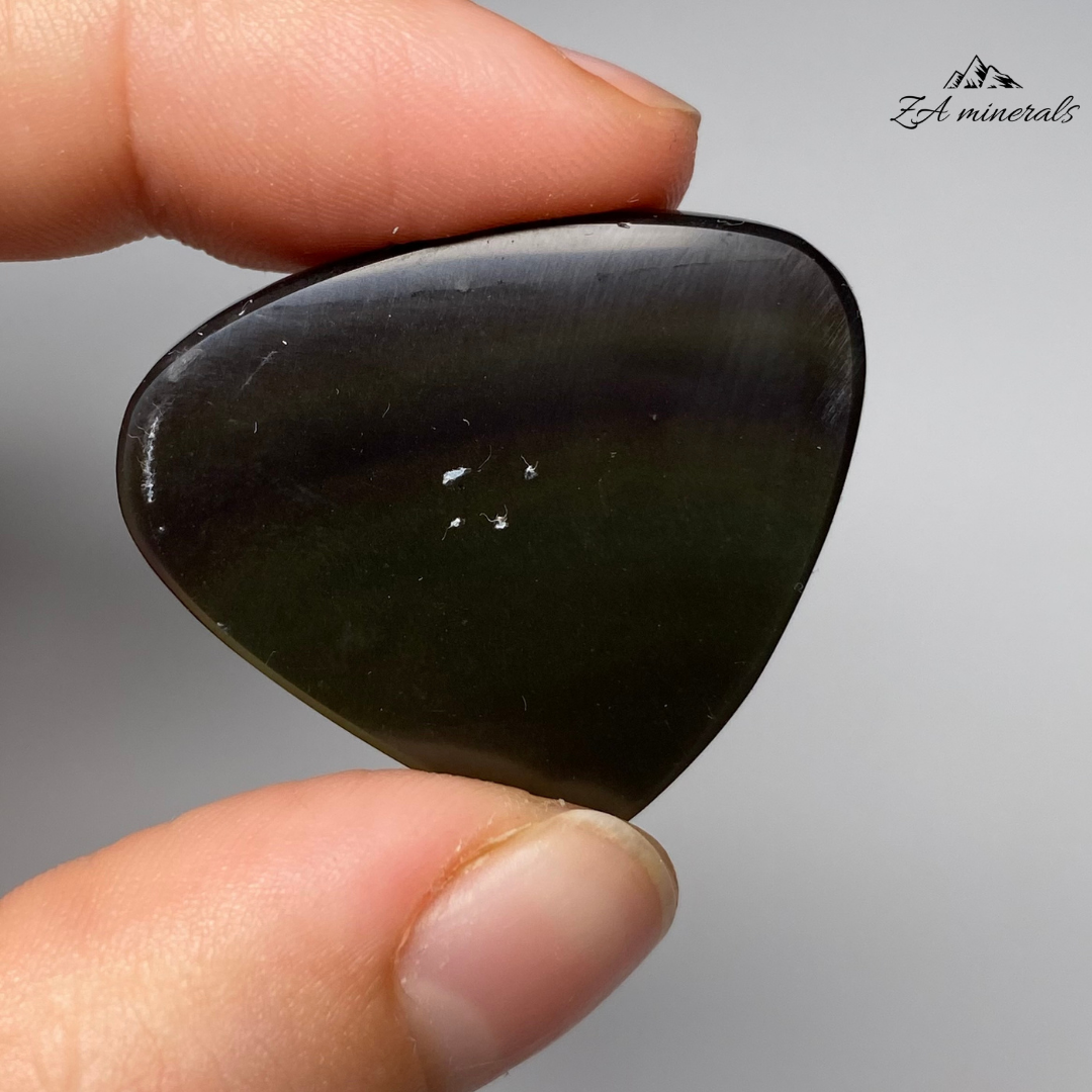 Polished Rainbow Obsidian Heart 0.009kg IN10
