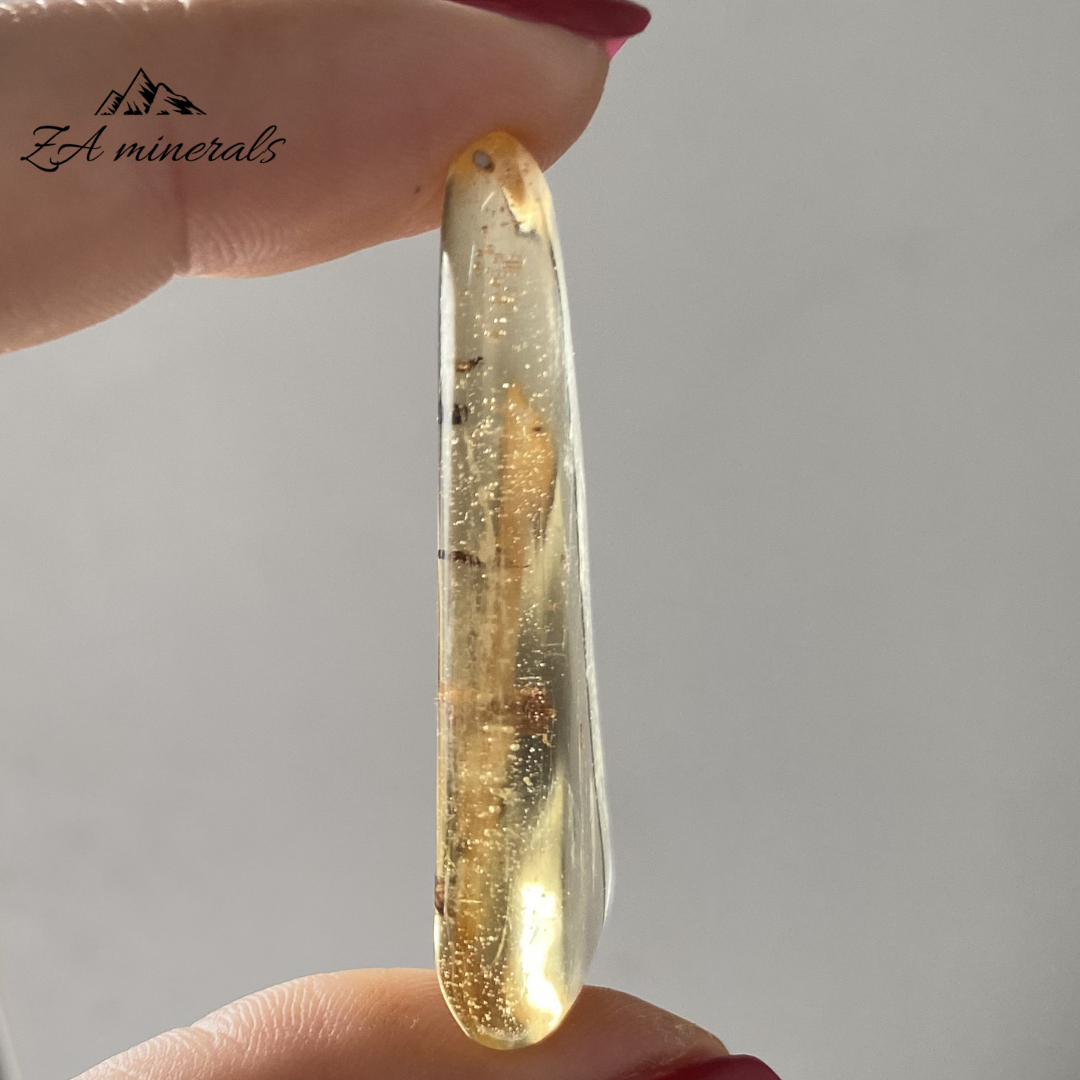 Polished Copal 0.004kg IV23