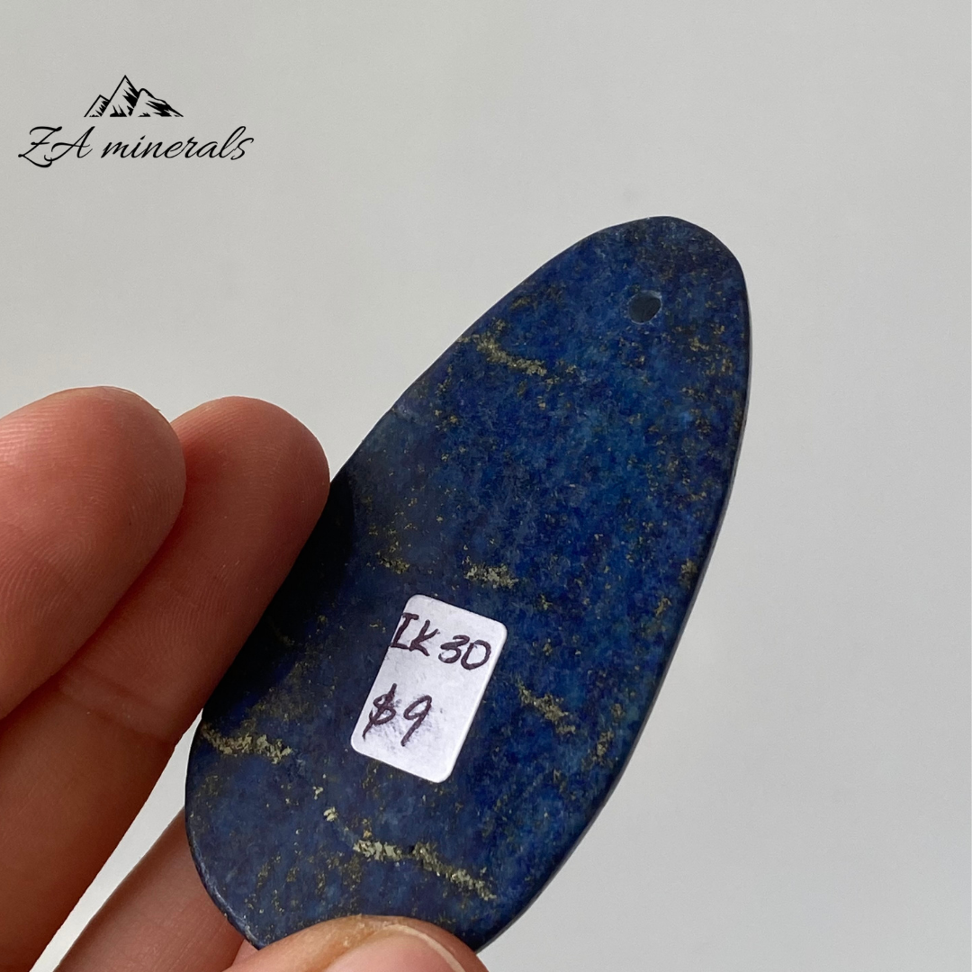 Polished Lapis Lazuli pendant 0.020kg IK30