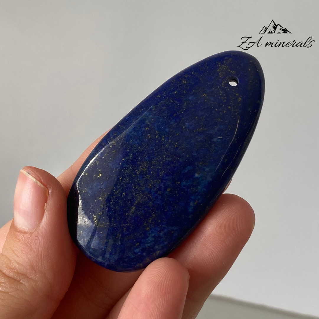 Polished Lapis Lazuli pendant 0.020kg IK30