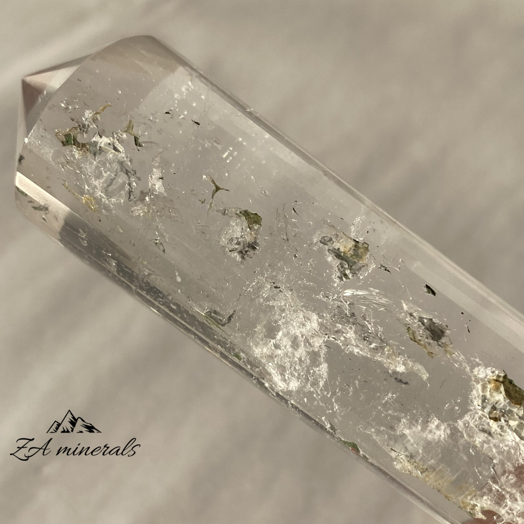 Himalayan Quartz Vogel 0.102kg IW1