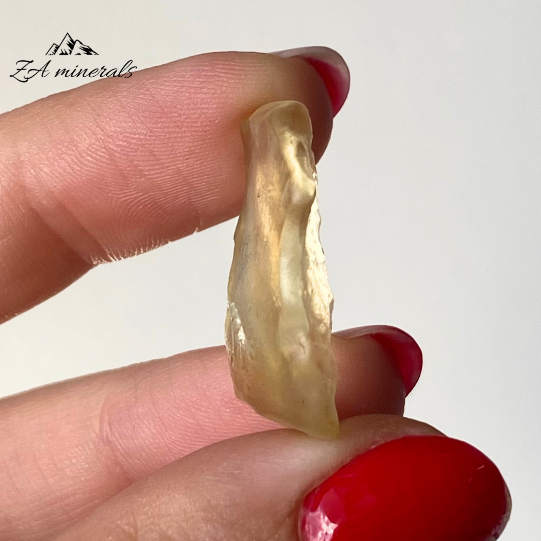 Libyan Desert Glass 0.004kg JA22