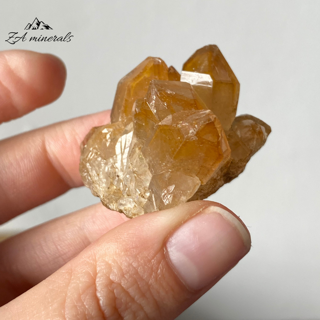 Goethite Included Quartz (Golden Healers) (x30) 1.031kg RTS25