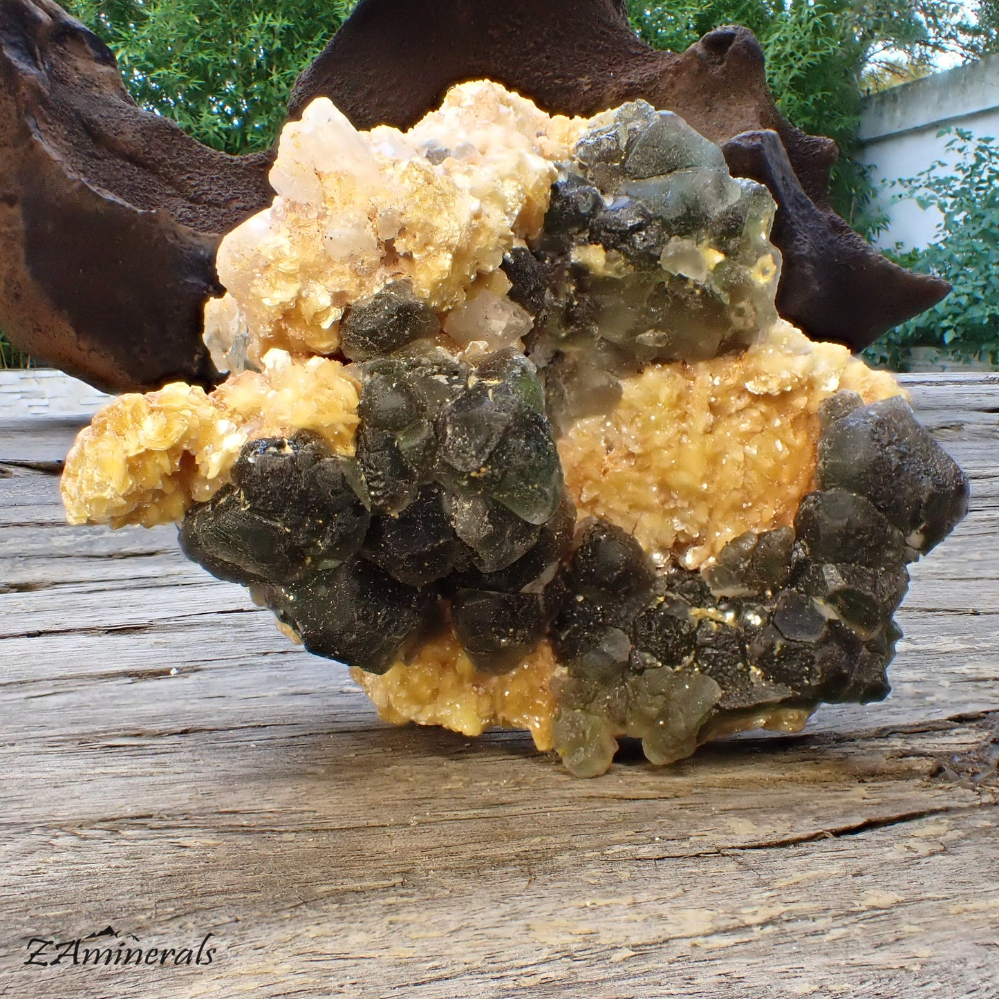 Fluorite Muscovite Goshenite 156g HE13