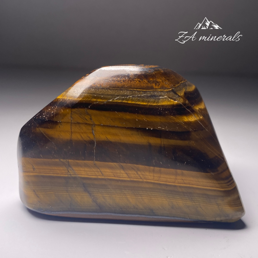 Tiger's Eye Sculpture HT13