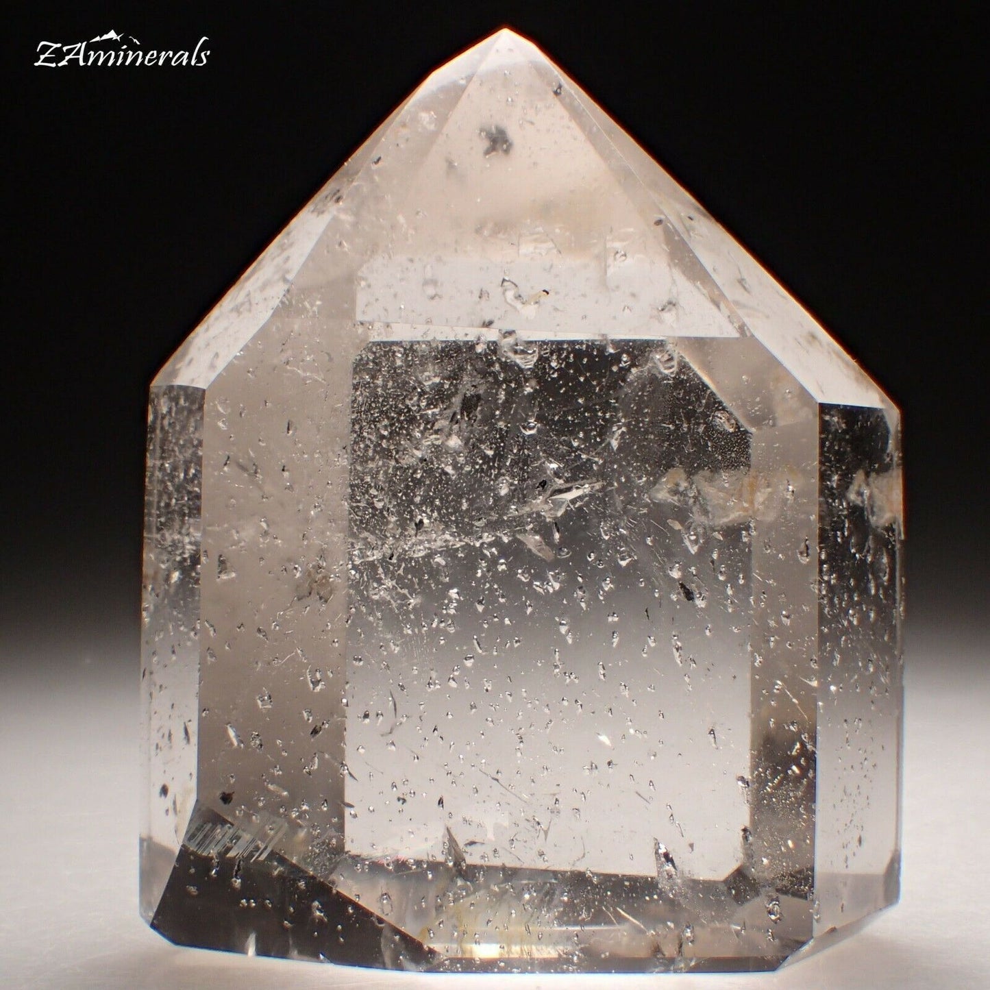 Clear Quartz 136g GZ11