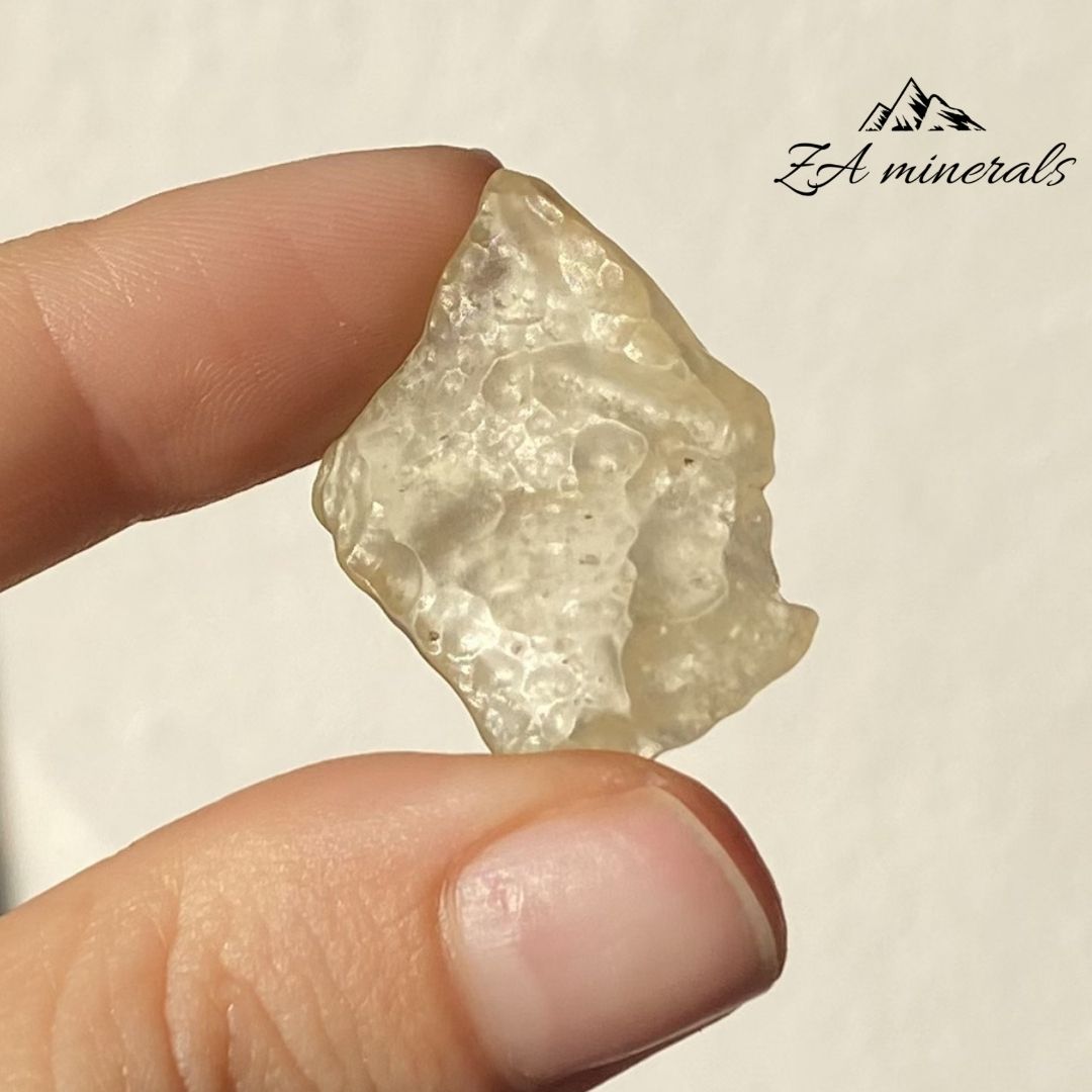 Libyan Desert Glass 0.004kg IZ23