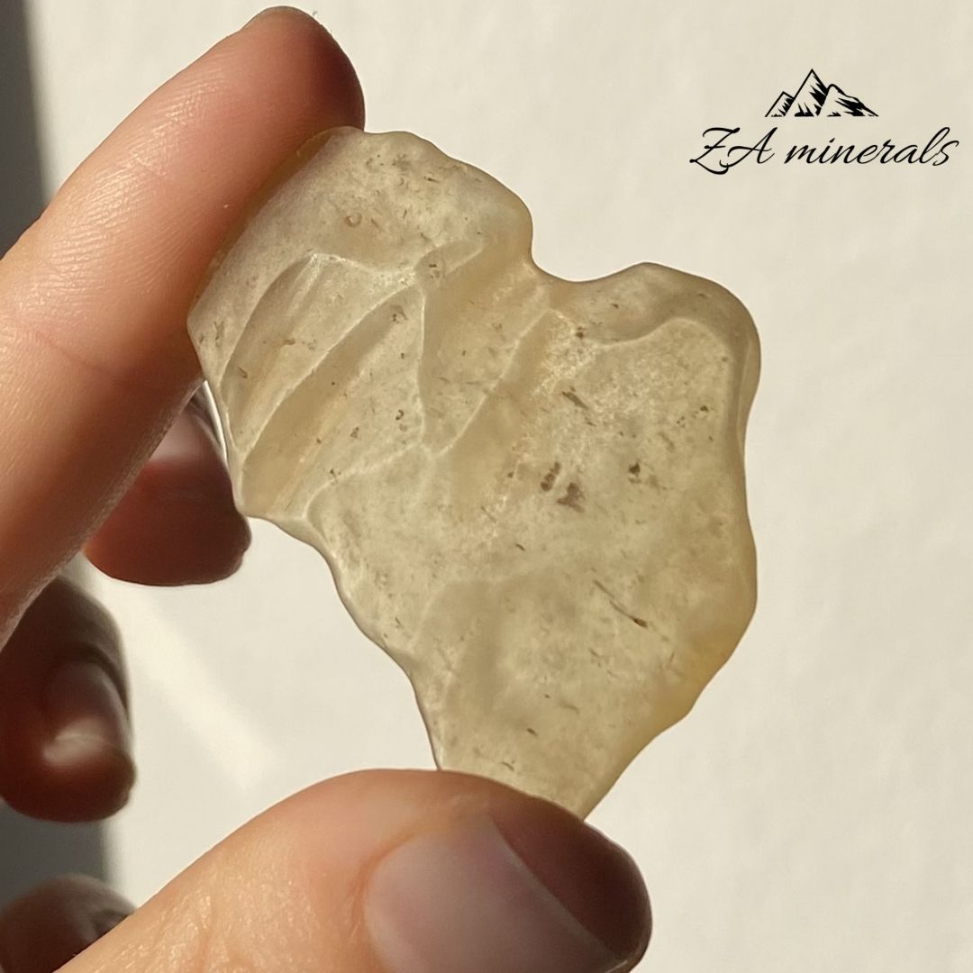 Libyan Desert Glass 0.009kg IZ24