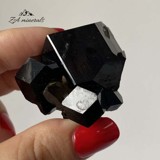 Black Tourmaline (Schorl) 0.037kg IY3