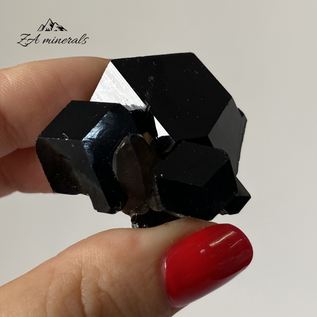 Black Tourmaline (Schorl) 0.037kg IY3