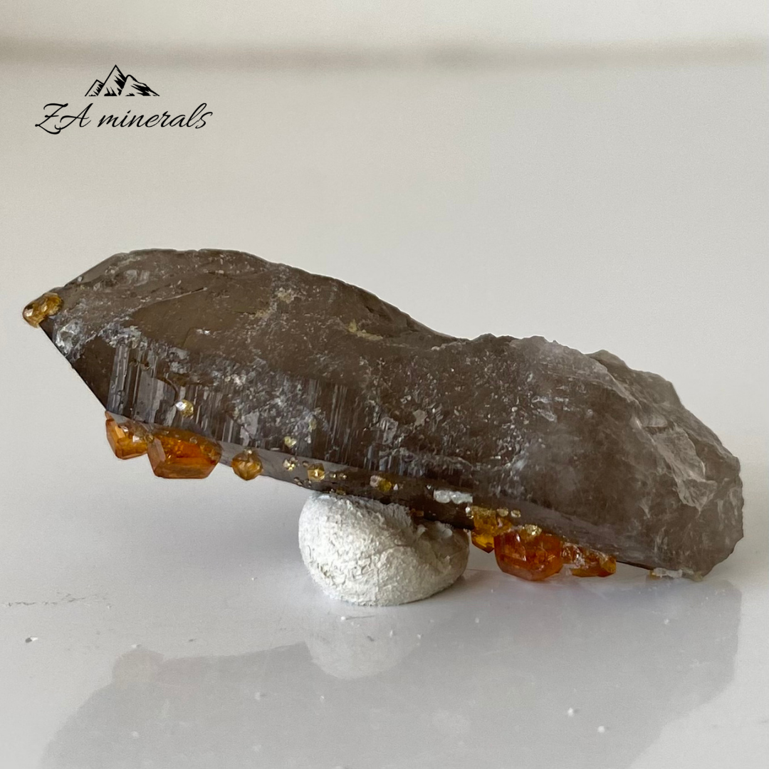 Spessartine Garnet & Smoky Quartz 0.013kg