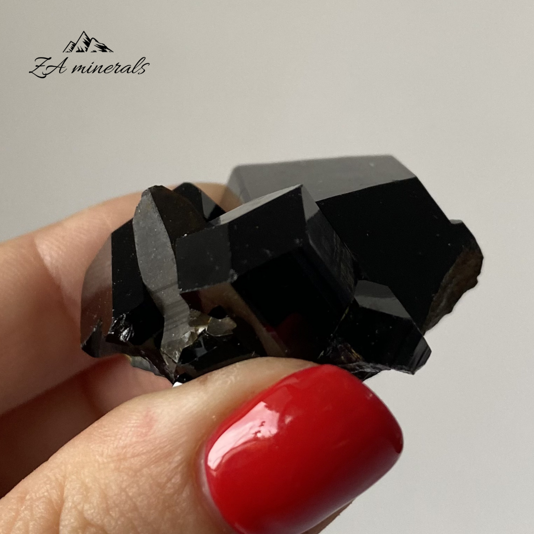 Black Tourmaline (Schorl) 0.037kg IY3