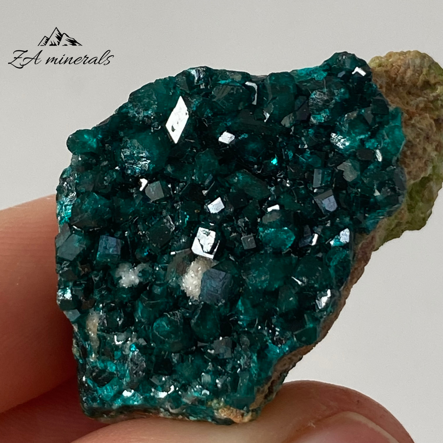 Dioptase on Matrix Tsumeb 0.015kg IJ04