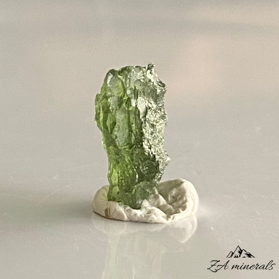 Moldavite (Tektite) 0.86g IR42