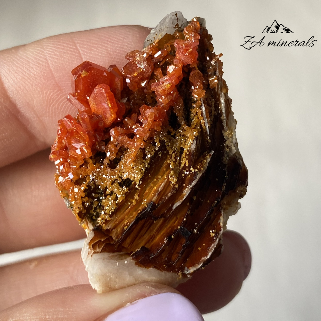 Vanadinite Barite (x19) 0.826kg RTS17