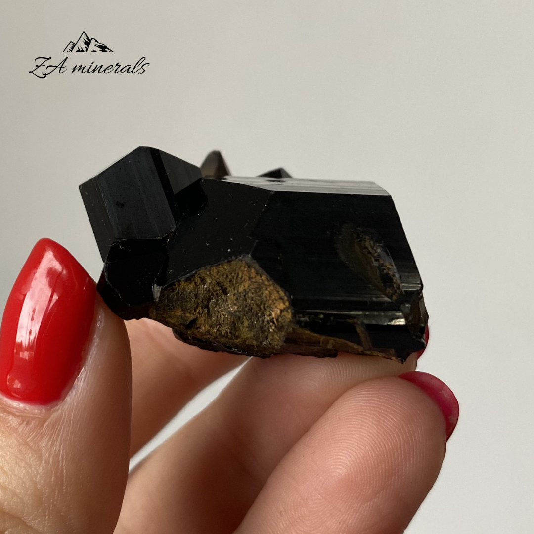 Black Tourmaline (Schorl) 0.037kg IY3