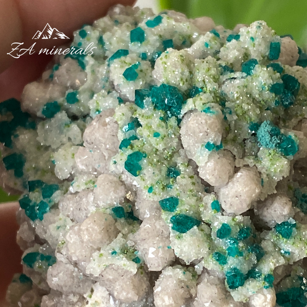 Dioptase & Calcite 158g IE5