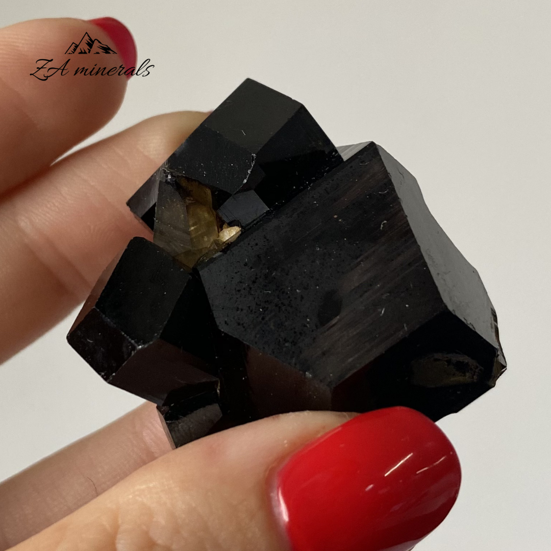 Black Tourmaline (Schorl) 0.037kg IY3