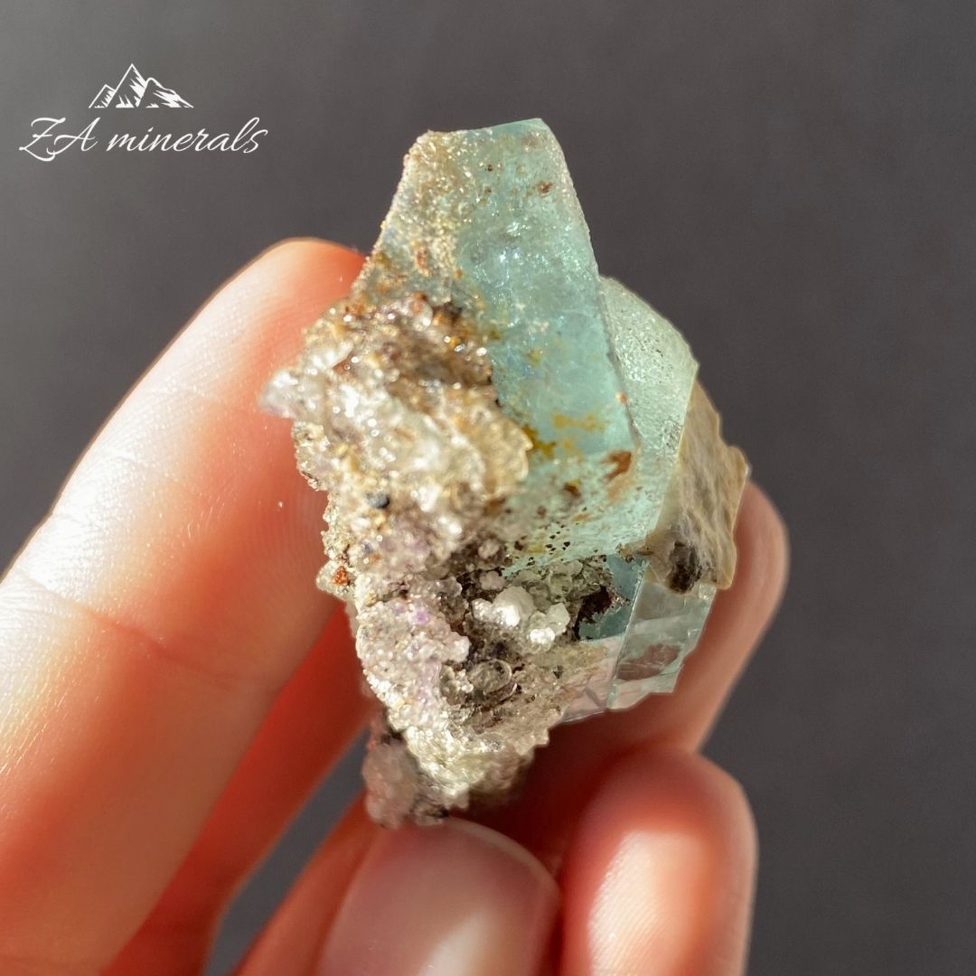Aquamarine Hyalite Opal-AN 0.021kg IZ5