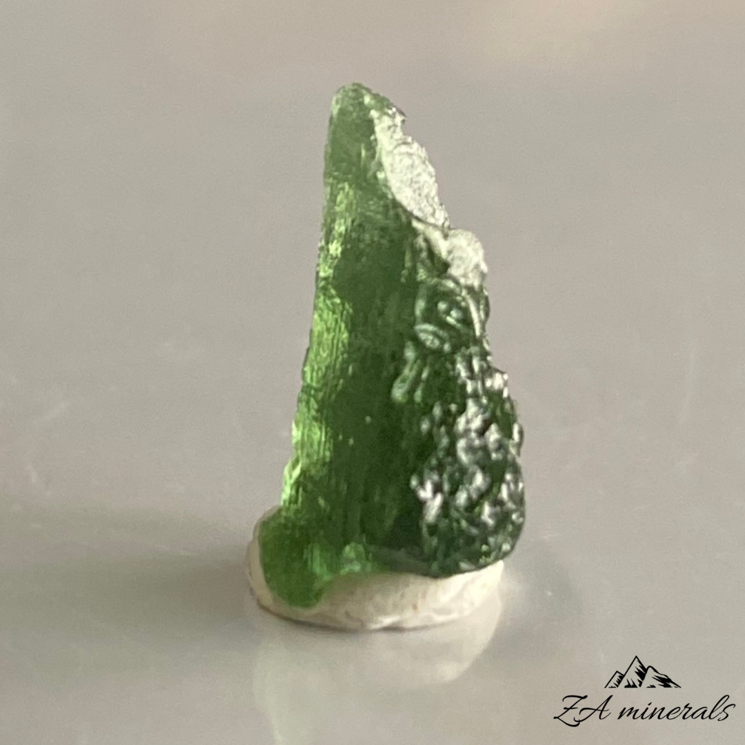 Moldavite (Tektite) 0.69g IR43