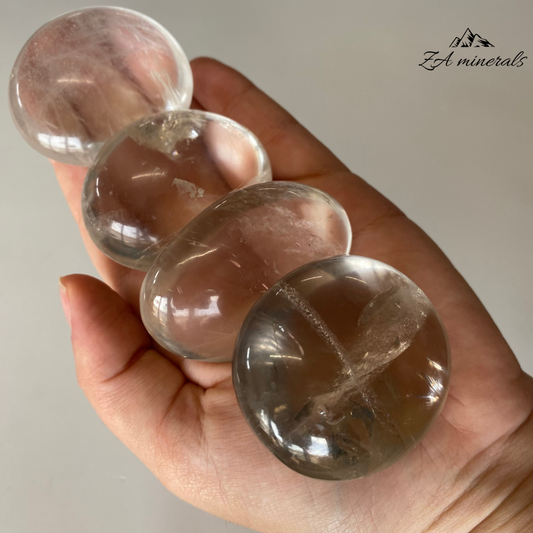 Polished Clear Quartz Palmstone (x1)  0.075kg IS2