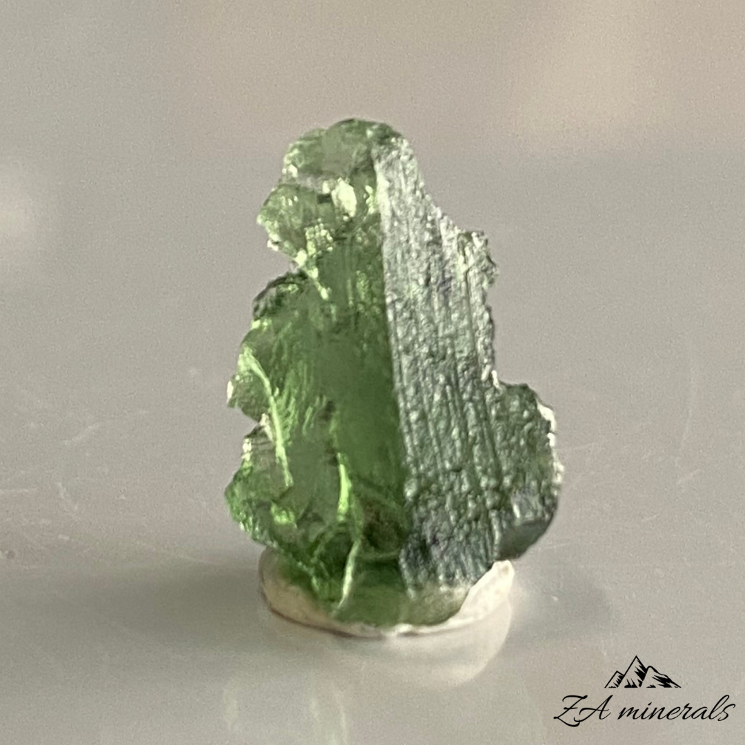 Moldavite (Tektite) 0.69g IR43