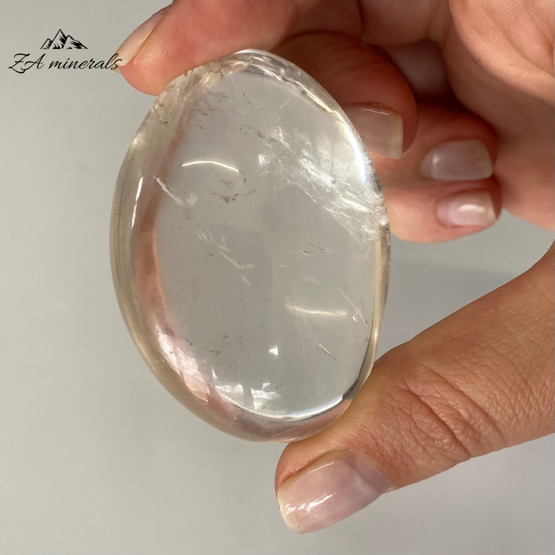 Polished Clear Quartz Palmstone (x1)  0.075kg IS2