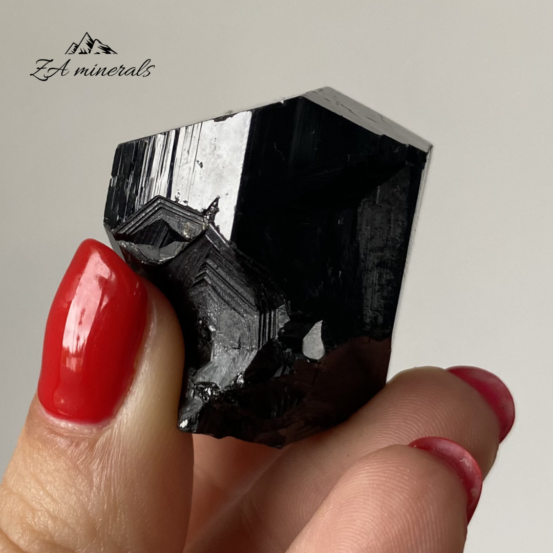 Black Tourmaline (Schorl) 0.042kg IY4