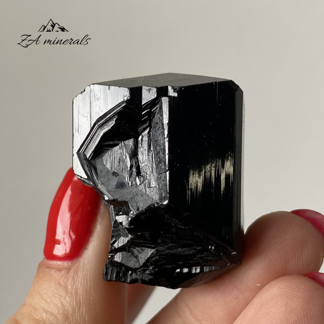Black Tourmaline (Schorl) 0.042kg IY4