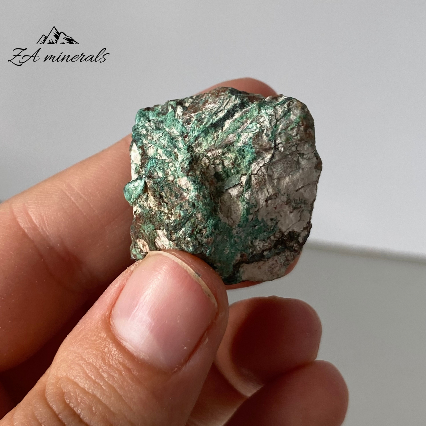 Cuprite and Malachite 0.044kg IJ20