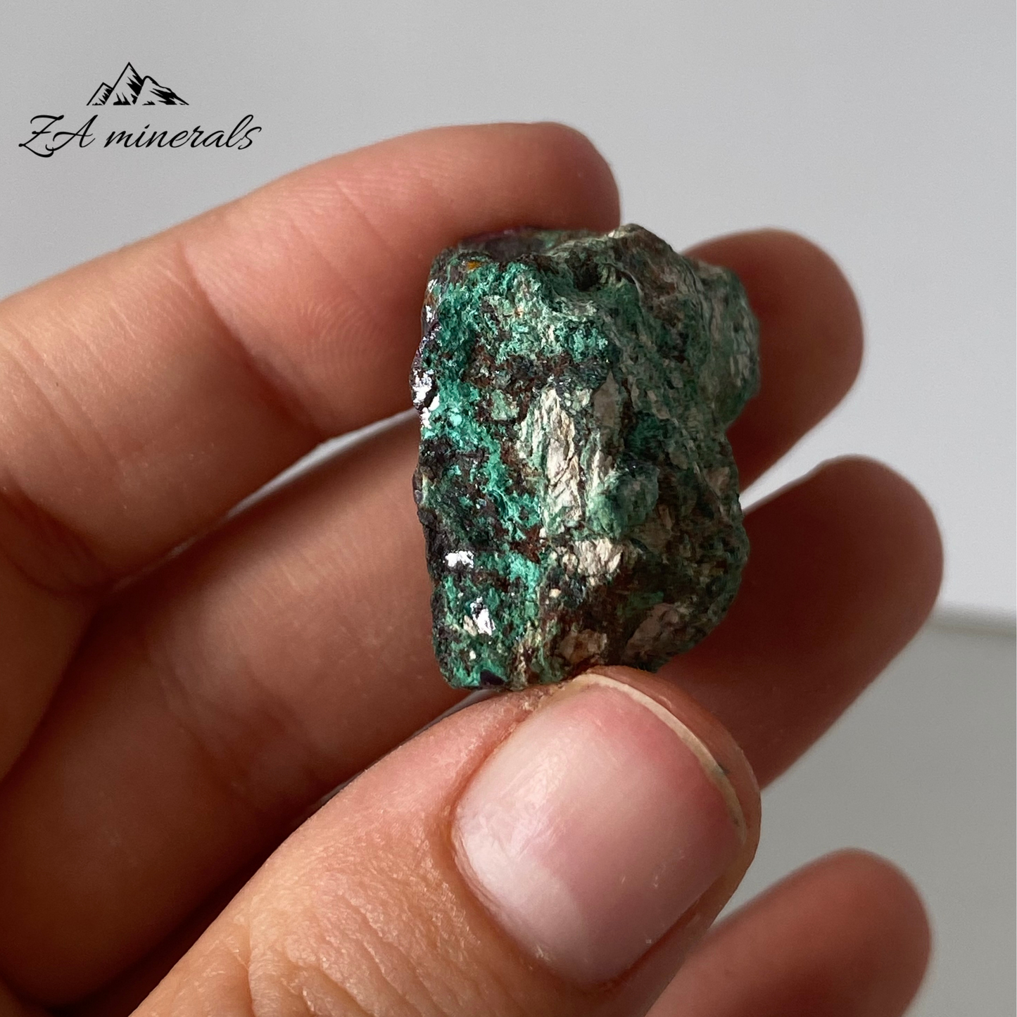 Cuprite and Malachite 0.044kg IJ20