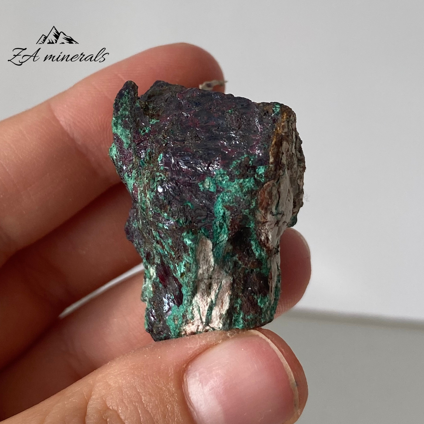 Cuprite and Malachite 0.044kg IJ19