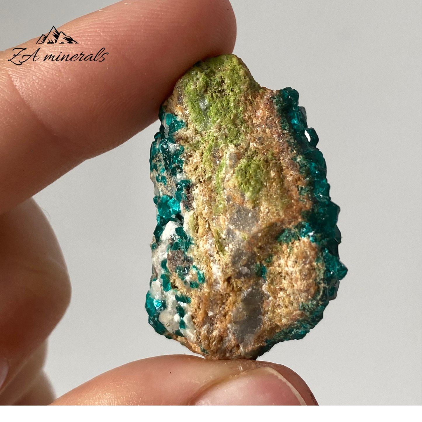 Dioptase on Matrix Tsumeb 0.015kg IJ04