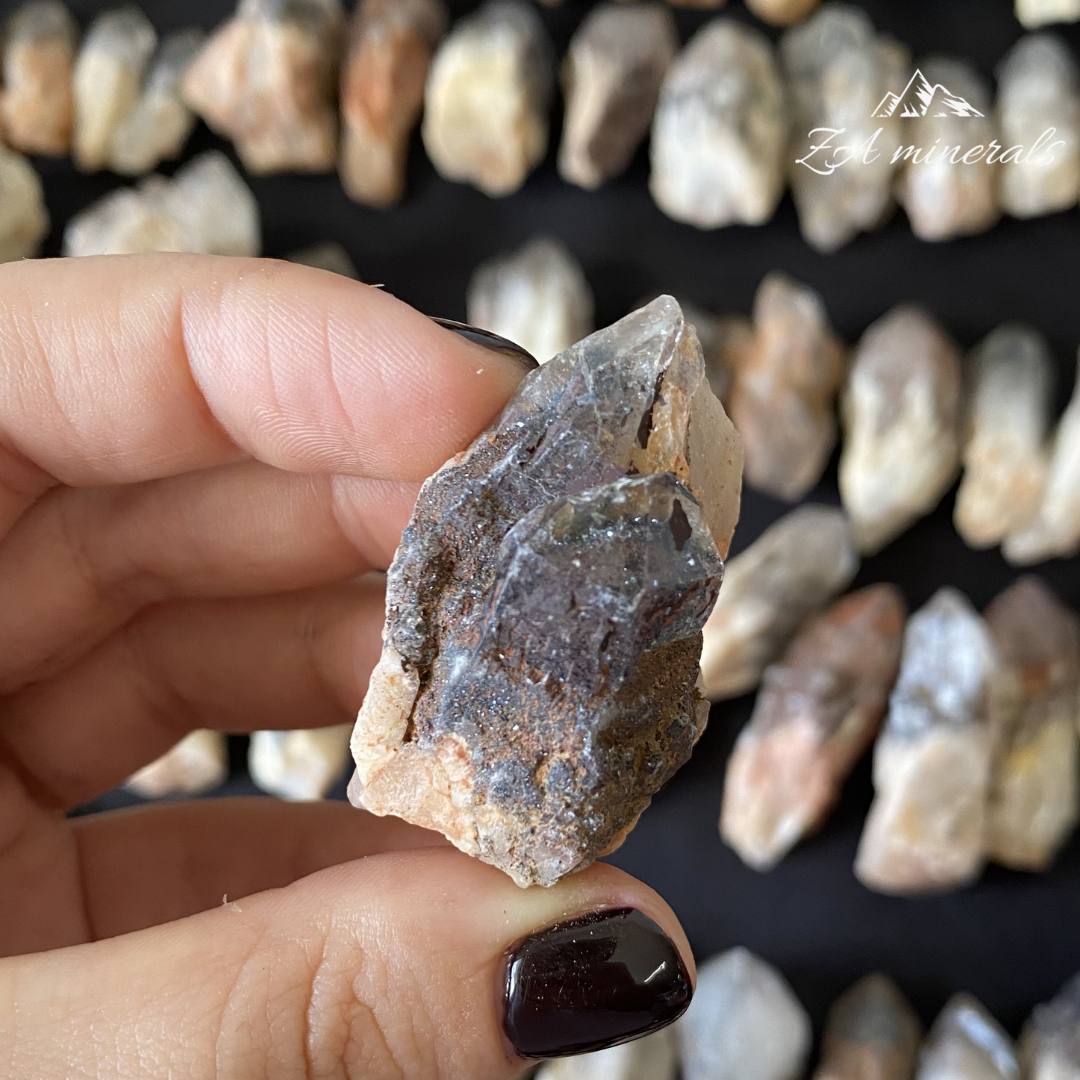 Hematite Phantom Kundalini Quartz (x100) 3.5kg CL5