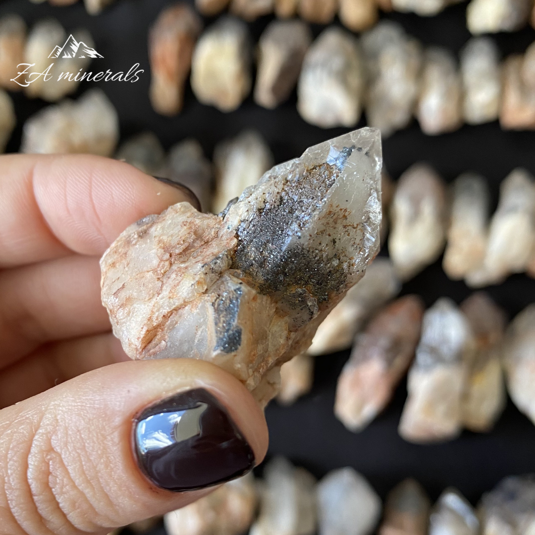 Hematite Phantom Kundalini Quartz (x100) 3.5kg CL5