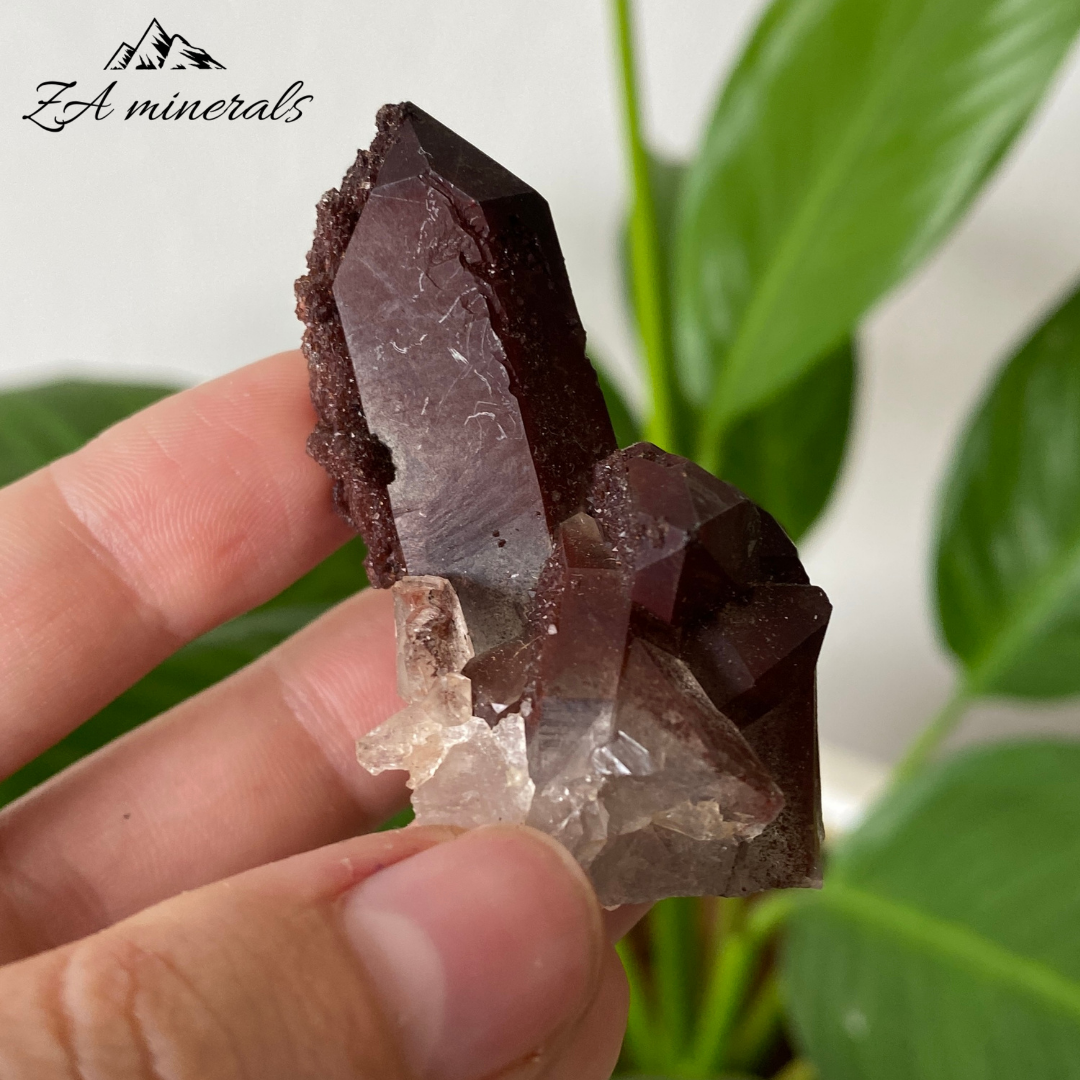 Ferruginous Quartz 0.043kg ID09