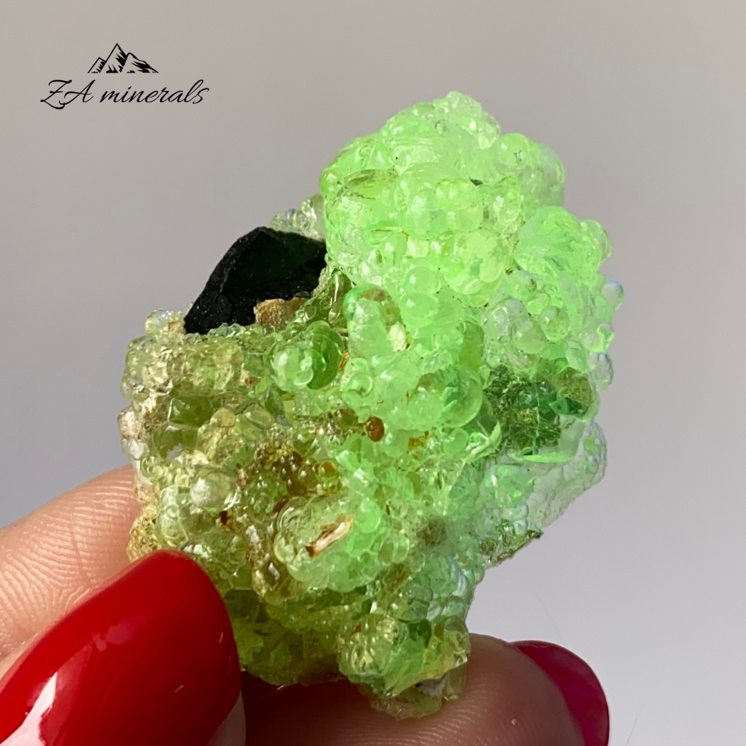 Hyalite (Opal-AN) Black Tourmaline 0.008kg IY12