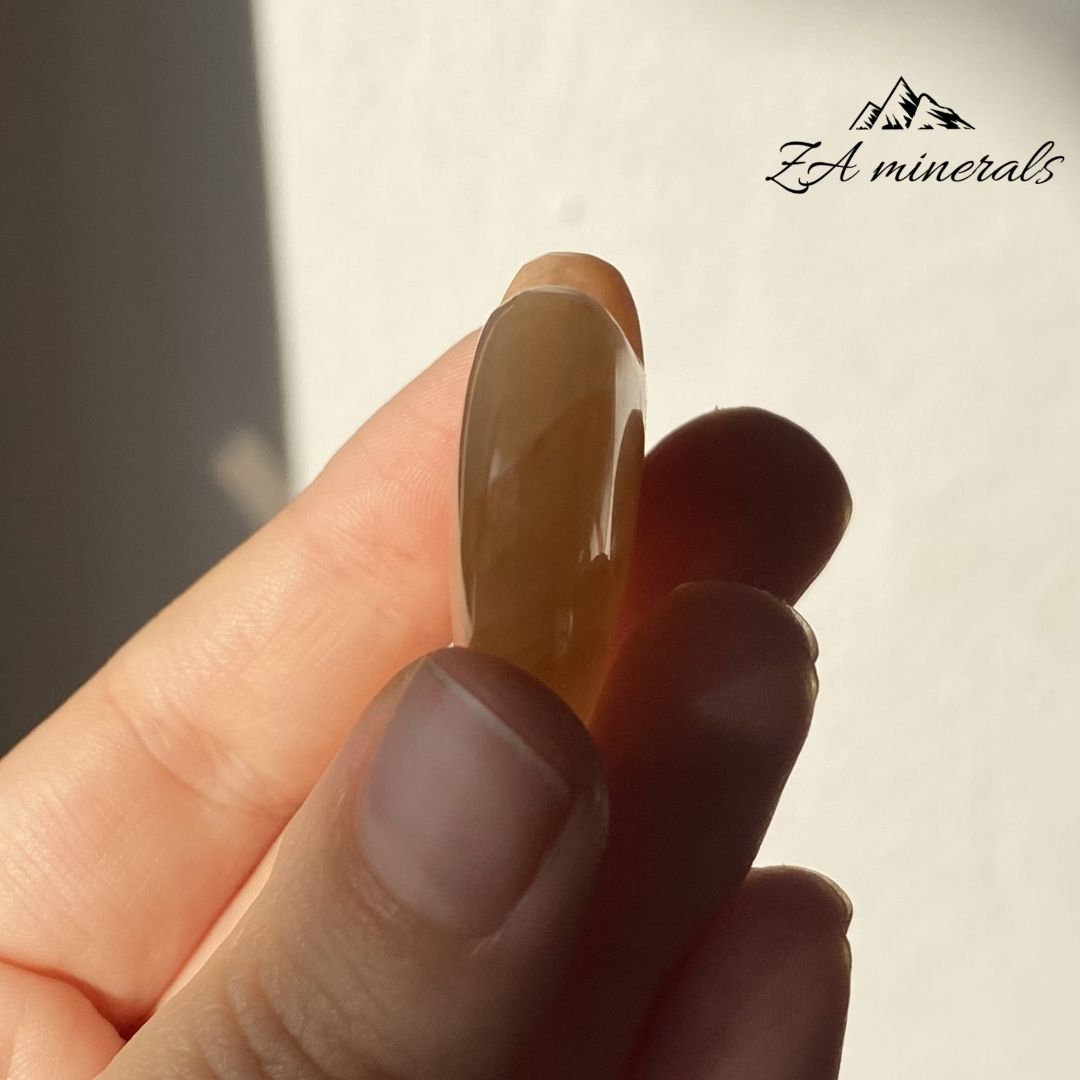 Polished Peach Moonstone Heart 0.020kg IZ14