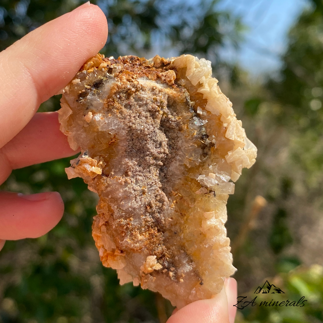 Yellow Fluorite 68g IB28