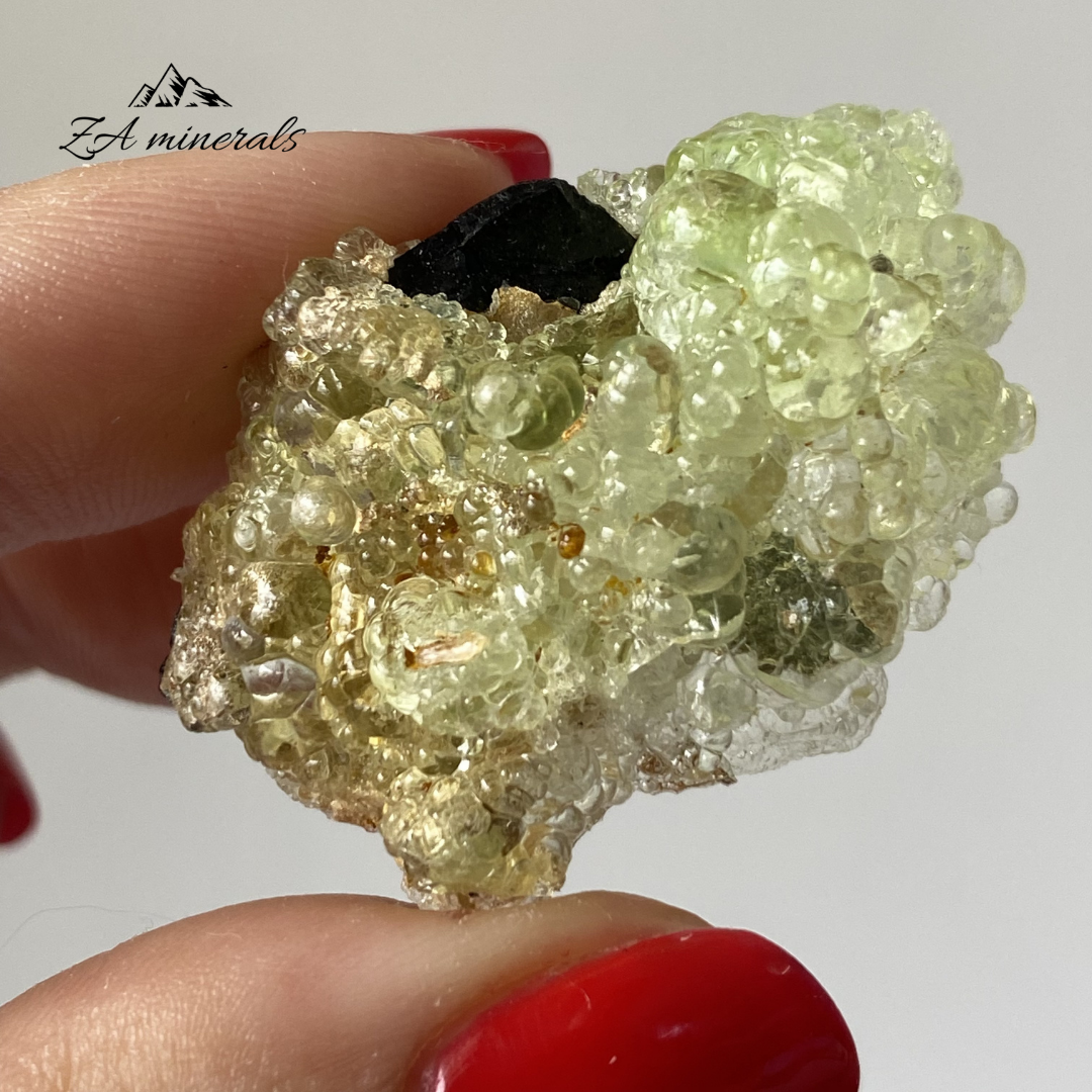 Hyalite (Opal-AN) Black Tourmaline 0.008kg IY12