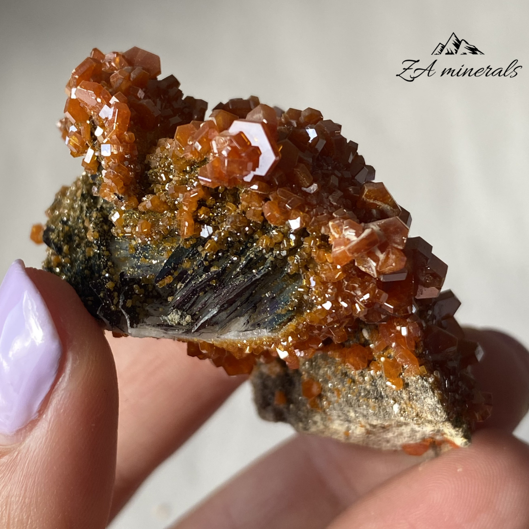 Vanadinite Barite (x19) 0.826kg RTS17