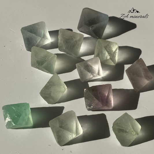 Fluorite Octahedrons (x12) 0.078kg IM7