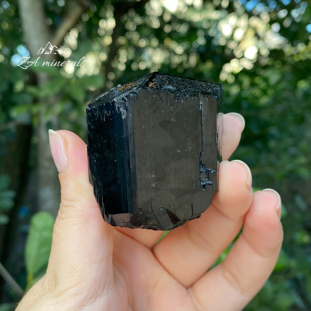 Black Tourmaline & Hyalite 168g HZ18