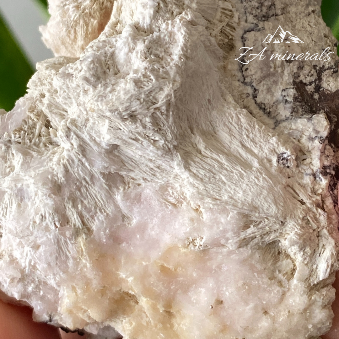 Manganoan Calcite & Kutnohorite 105g IF5